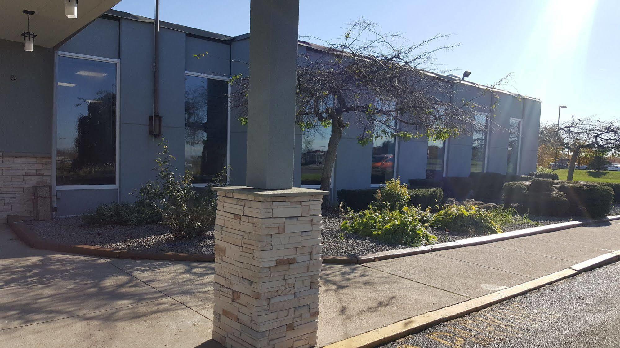 Hotel Oriskany מראה חיצוני תמונה
