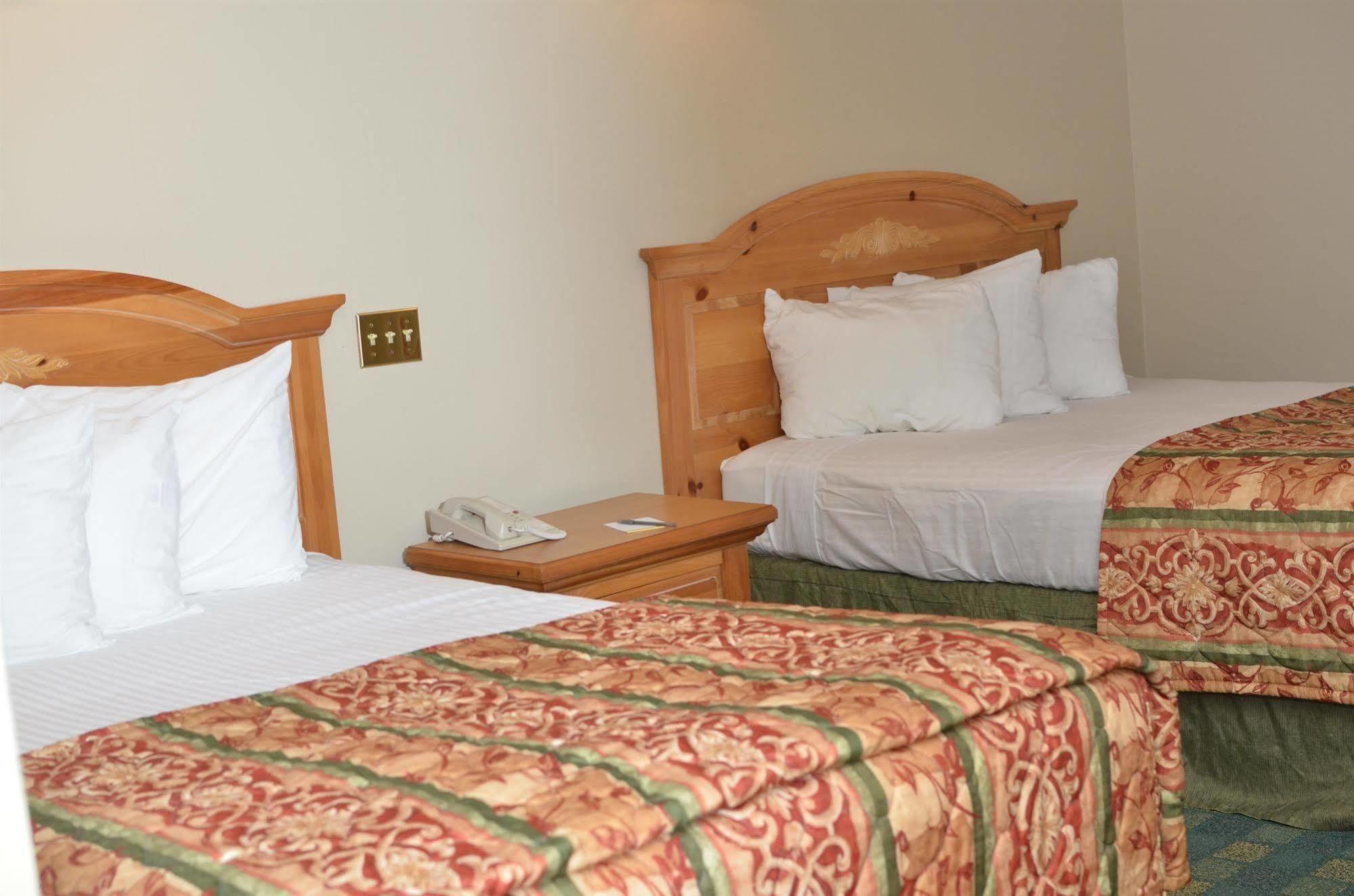 Hotel Oriskany מראה חיצוני תמונה